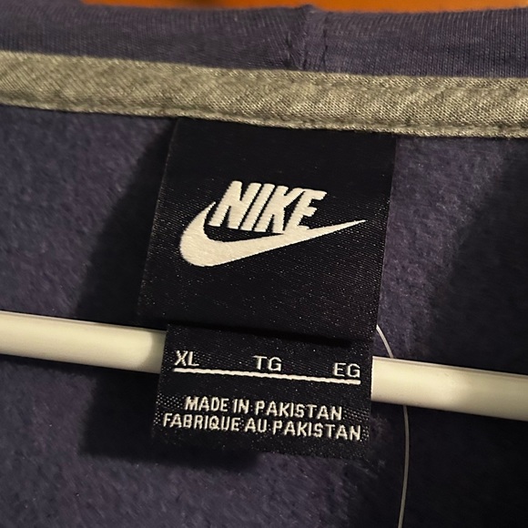 Jacket - Picture 4 of 6